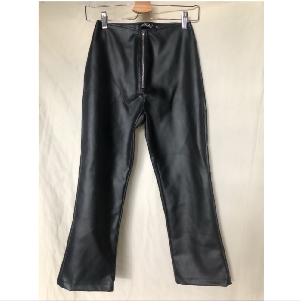 WOMENS LEATHER PANTS